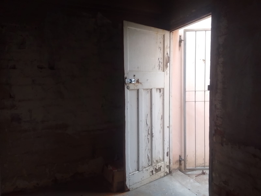 To Let 1 Bedroom Property for Rent in Quigney Eastern Cape